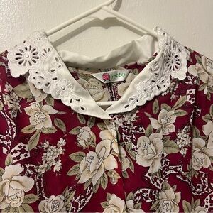 Gorgeous Floral Shirt with Lace Collar